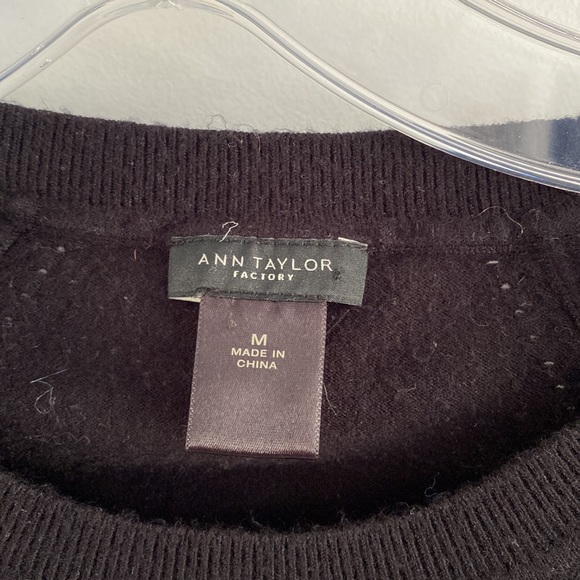 ANN TAYLOR factory classic French black short sleeve sweater stretch layering M - Picture 2 of 5